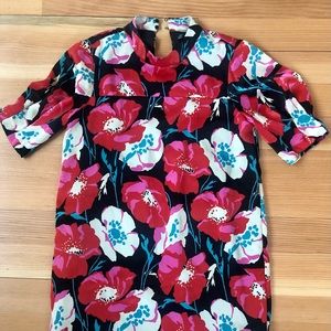 Zara cute silk like dress